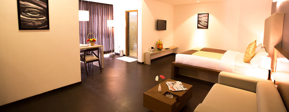 Vinaya Royal Inn Kammasandra Bagian luar foto